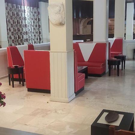 Pantheon Hall Hotel Месонги Экстерьер фото