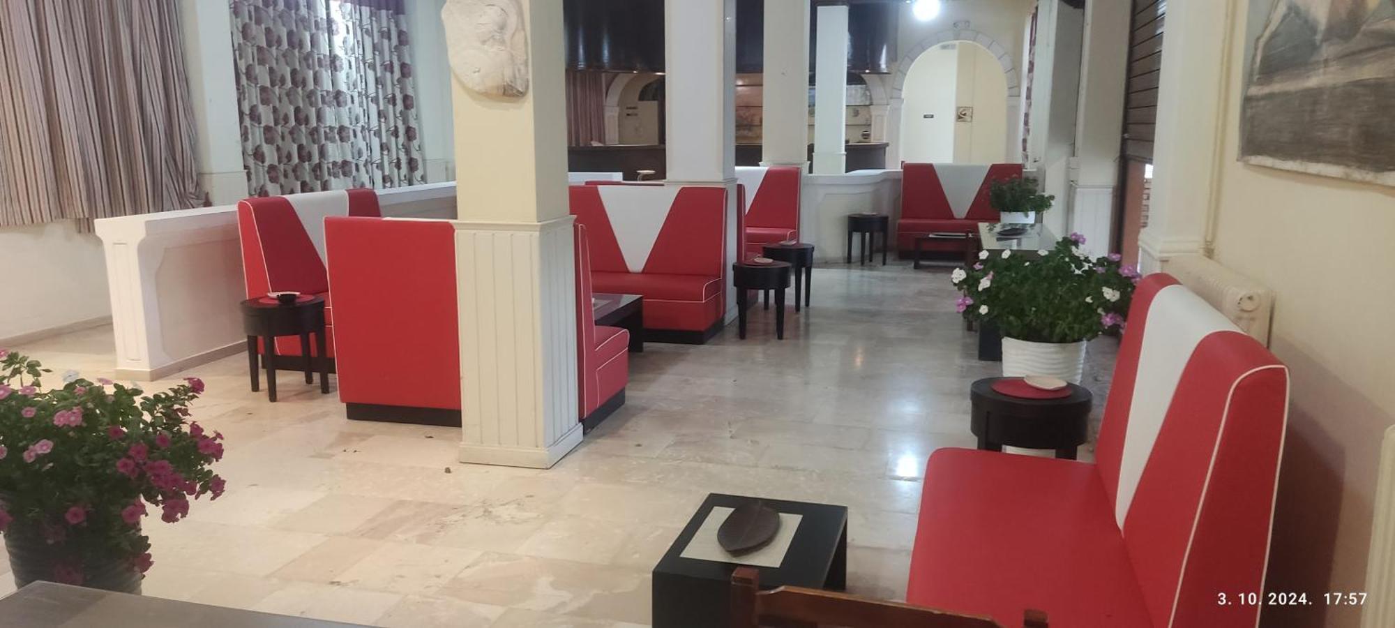 Pantheon Hall Hotel Месонги Экстерьер фото